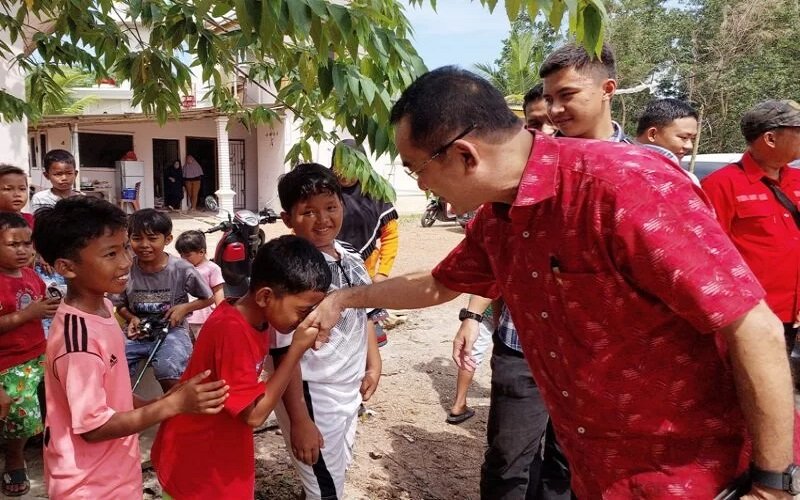 Jadi Orang Tua Asuh, Rudianto Tjen Ingin Tingkatkan Pendidikan di Bangka Belitung