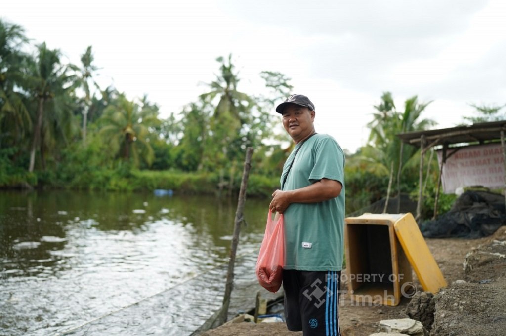Dukungan PT TIMAH Tbk Jadi Kunci, Mahendra Sukses Kembangkan Usaha Ternak Ikan. (Foto: doc. Humas PT Timah Tbk)