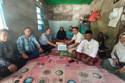 Peduli Kesehatan! PT TIMAH Tbk Bantu Biaya Pengobatan Warga Karimun. (Foto: doc. Humas PT Timah Tbk)