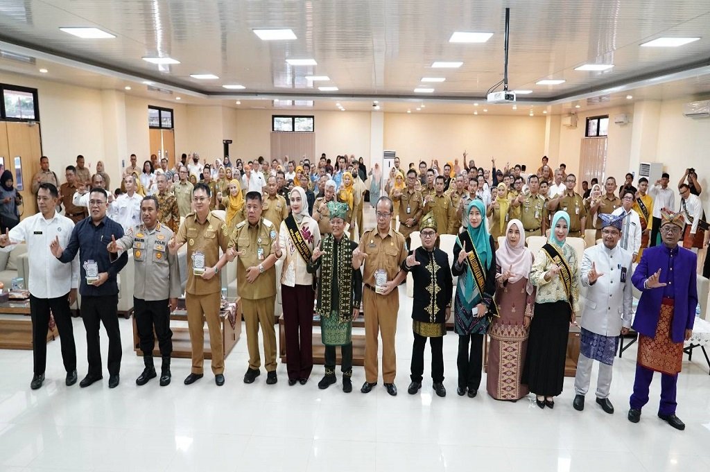Bunda Literasi Pangkalpinang Sambut Gedung Baru Kantor Bahasa, Penguatan Literasi Makin Menggeliat. (Foto: doc. Humas Diskominfo Pkp)