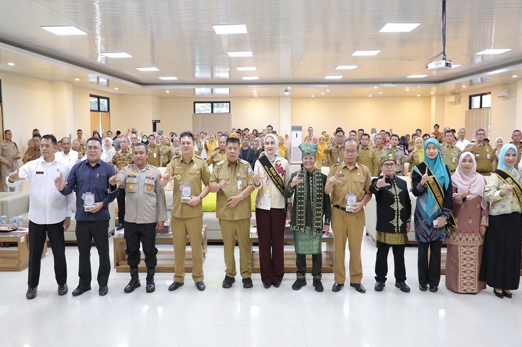 Gubernur Babel Hidayat Arsani Resmikan Gedung Kantor Bahasa Babel, Jadi Momentum Kolaborasi Literasi. (Foto: doc. Humas Diskominfo Babel)