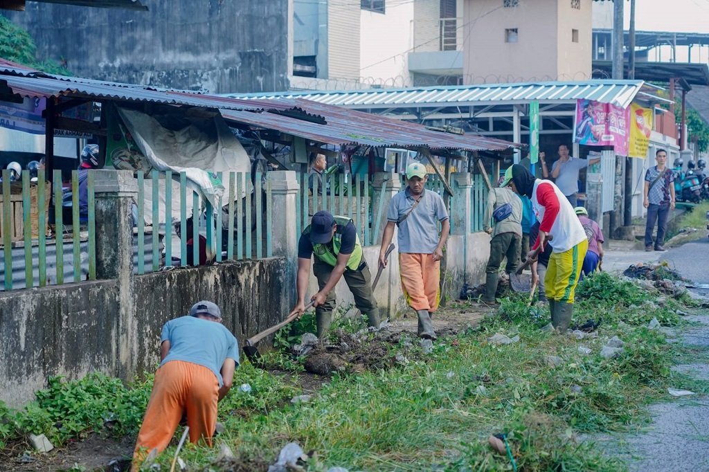 Pasar Parit Lalang jadi target, gerakan Pangkalpinang bersih tingkatkan kenyamanan warga. (Foto: doc. Humas Diskominfo Pkp)