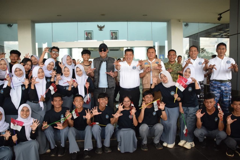 Gubernur Babel Hidayat Arsani Tunjukkan Dukungan P4GN, Antar Kepala BNN ke Jakarta. (Foto: doc. Humas Diskominfo Babel)