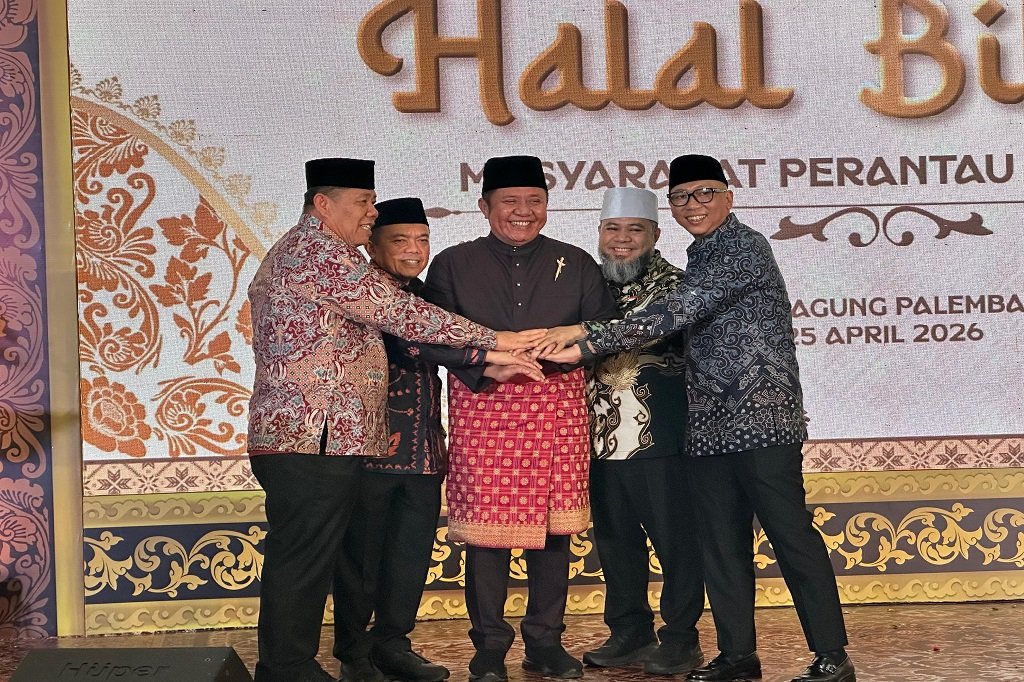 Gubernur Hidayat Arsani Hadiri Halalbihalal Perantau Sumbagsel, Pesan Kebersamaan Jadi Sorotan. (Foto: doc. Humas Diskominfo Babel)