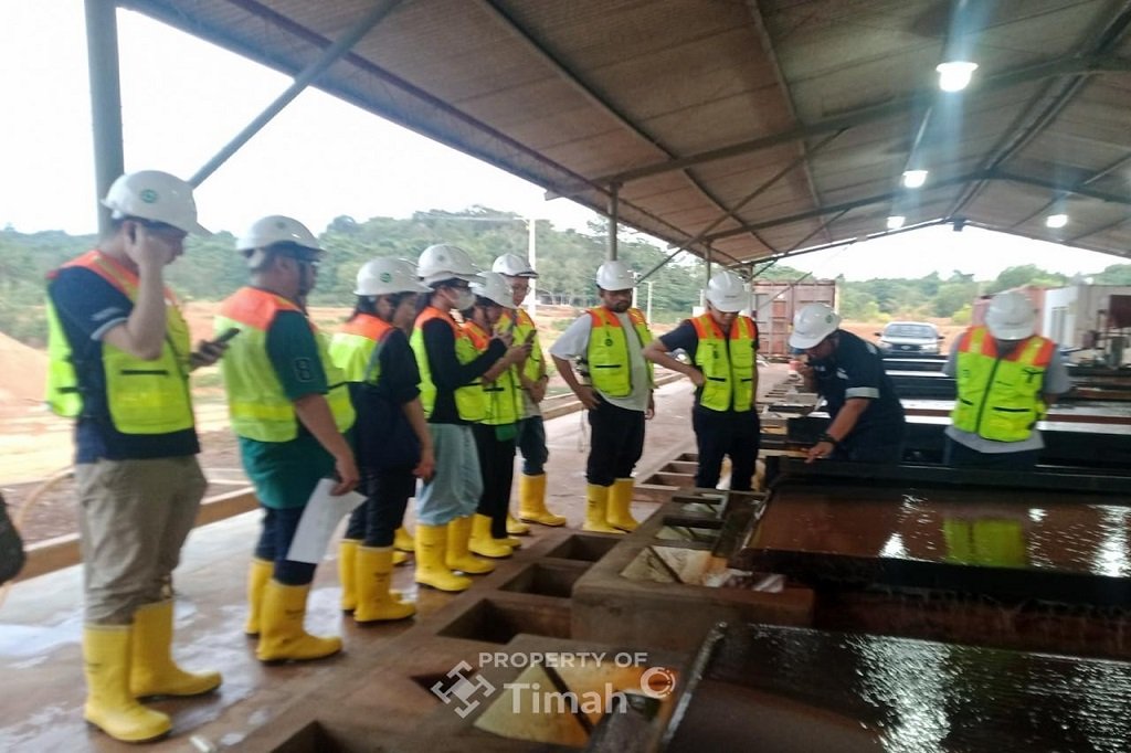 PT TIMAH Tbk Ajak Investor Intip Langsung Proses Bisnis, Susuri Tambang Hingga Pabrik Pengolahan. (Foto: doc. Humas PT Timah Tbk)