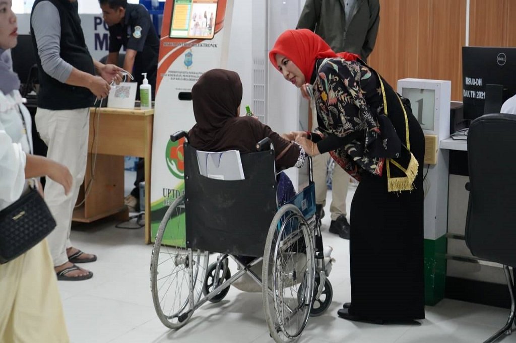 Bunda GenRe Pangkalpinang, Hj. Susanti Saparudin, S.E., menjelaskan bahwa menuju target program KB Gratis metode MOP terus didorong Pemerintah Kota Pangkalpinang. (Foto: doc. Humas Diskominfo Pkp)