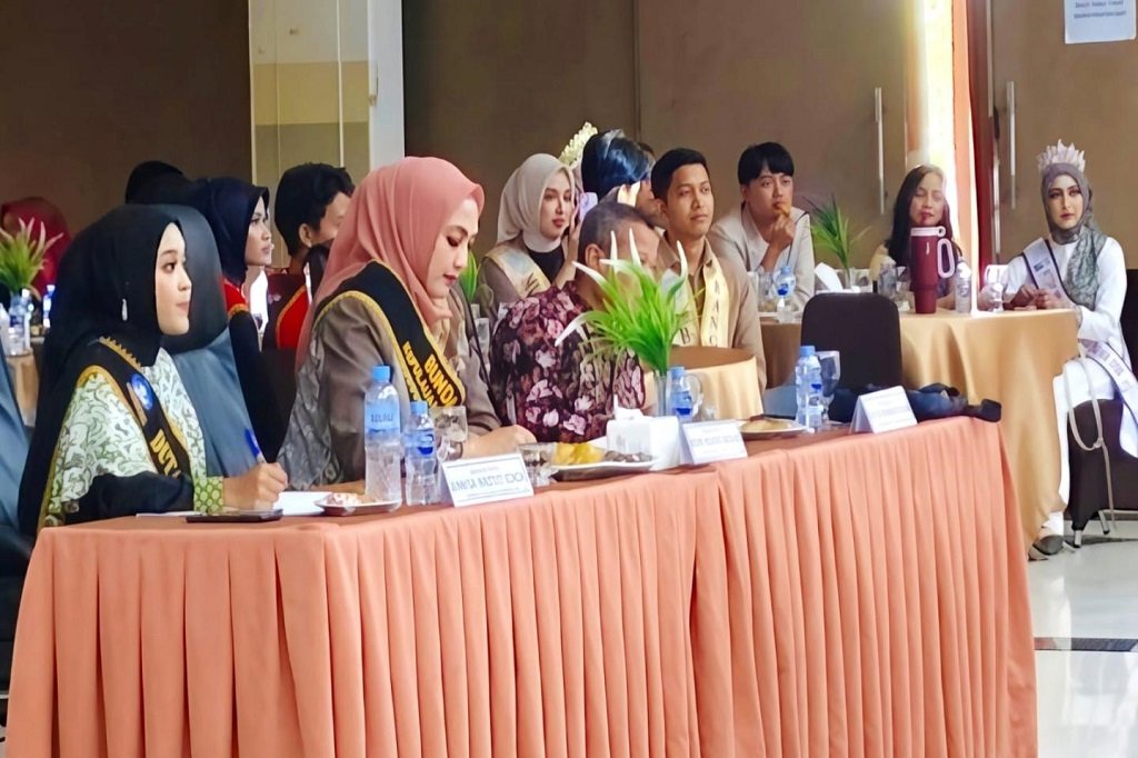 Bunda Literasi Provinsi Babel Noni Hidayat Arsani, Tekankan Pentingnya Melestarikan Bahasa Daerah. (Foto: doc. Humas Diskominfo Babel)