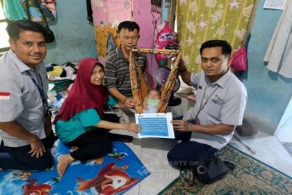 Perjuangan Habibi Melawan Hirschsprung, Bantuan PT TIMAH Tbk Ringankan Beban Keluarga. (Foto: doc. Humas PT Timah Tbk)